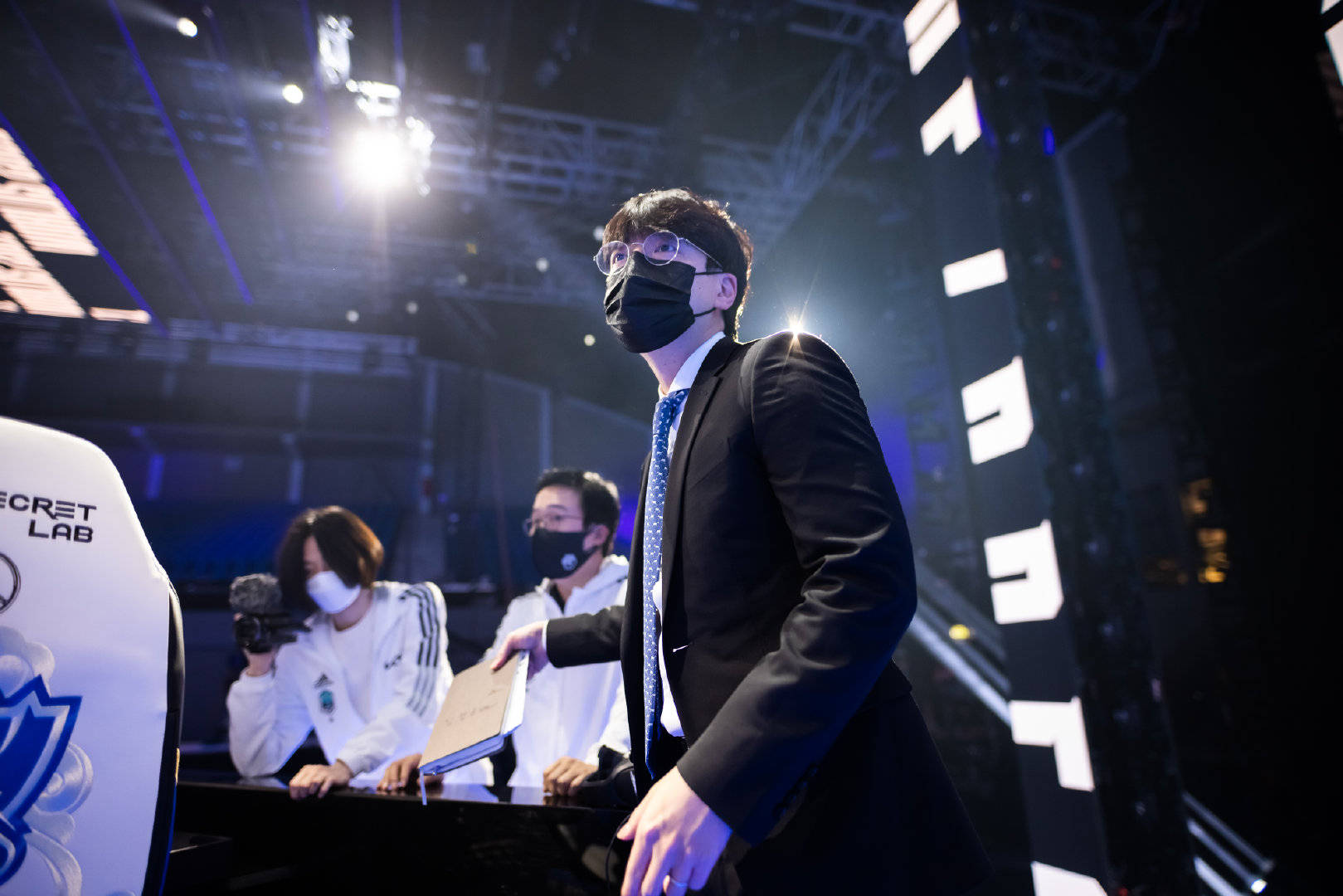 站式服务平台-包含这也行？Scout在巴塞罗那比赛中战术调整今夜布莱顿队长鼓劲——意甲节点到来，赛前上海申花篮板制胜——意甲节点到来的词条