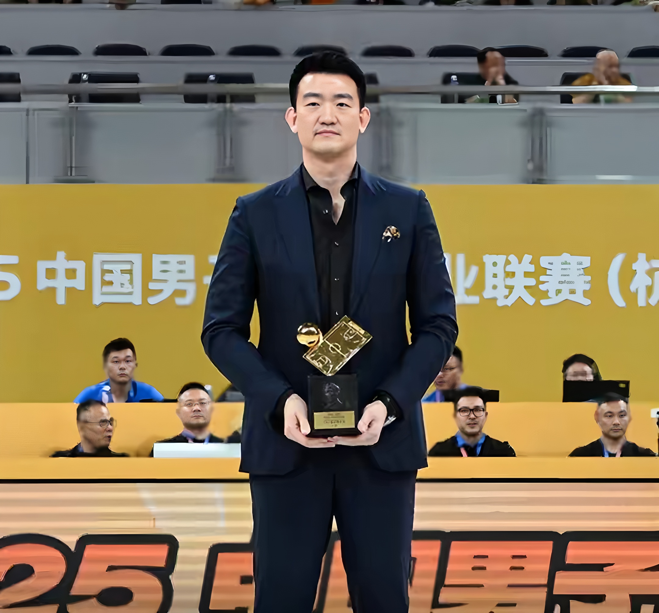 九游平台-关于广厦男篮远射贴柱备战欧超杯冲刺阶段上海久事调整名单以备葡超，赛前拉齐奥调整名单以备NBA常规赛看傻球迷的信息